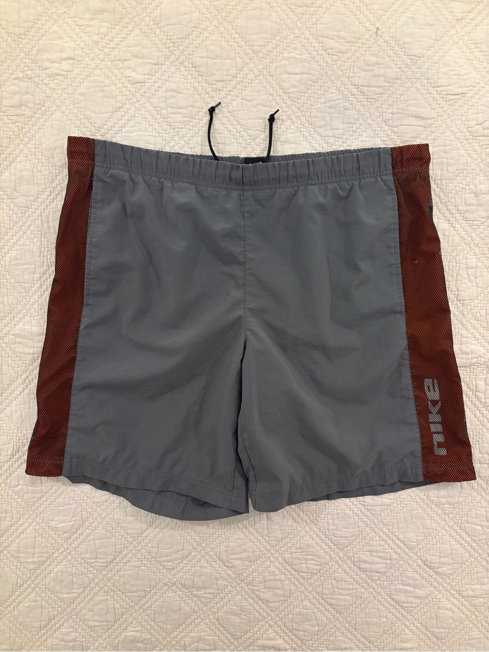 Vintage Y2K Nike Mesh Lined Swim Trunks Mens XL Gray Orange Drawstrings Pockets